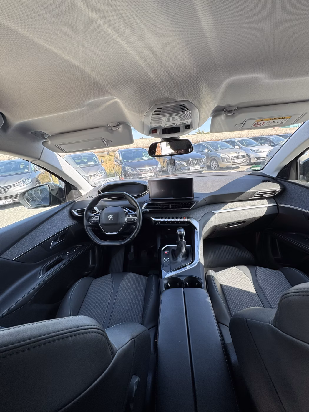 Peugeot 5008 фото 16