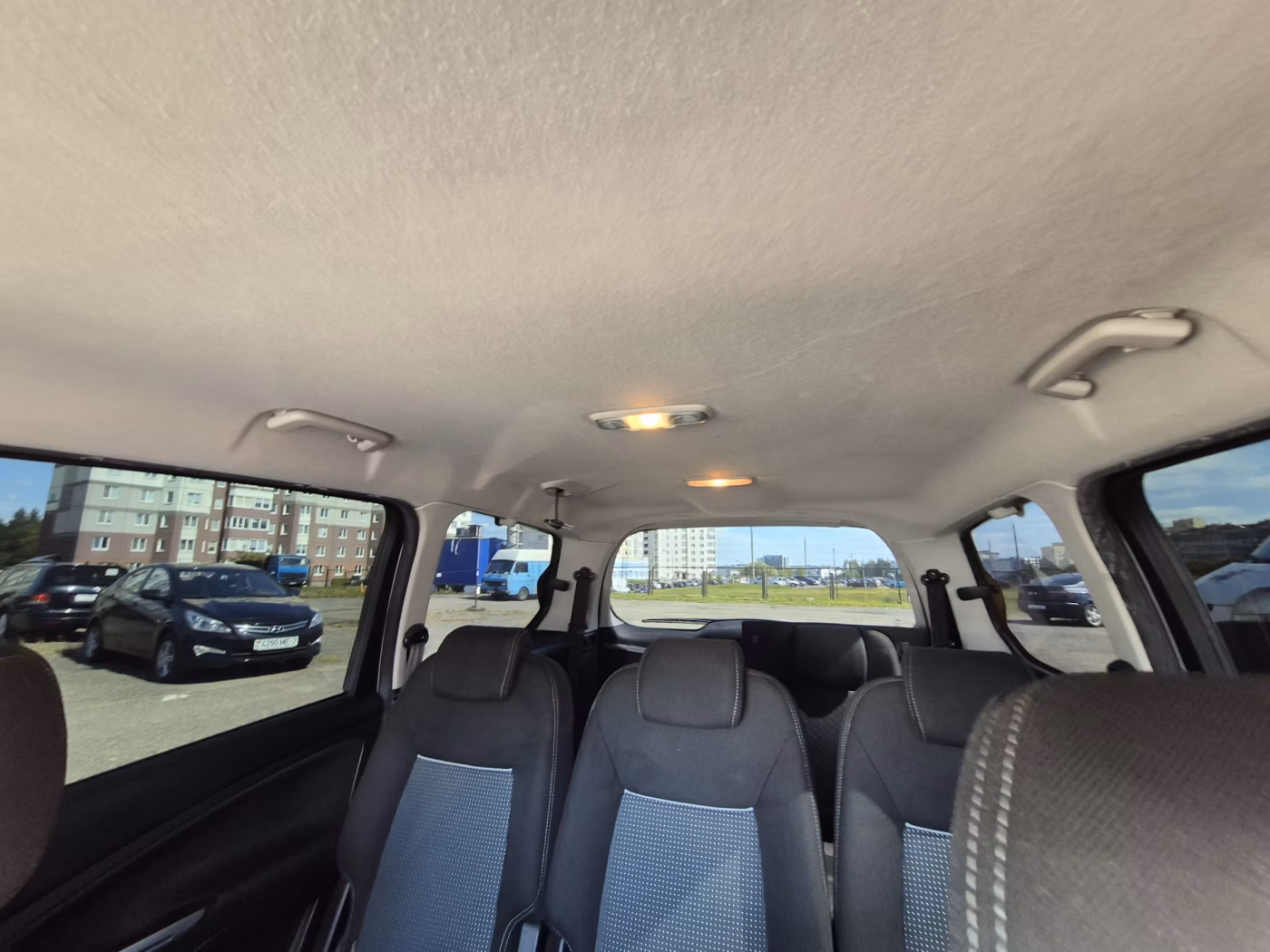 Ford Galaxy фото 6
