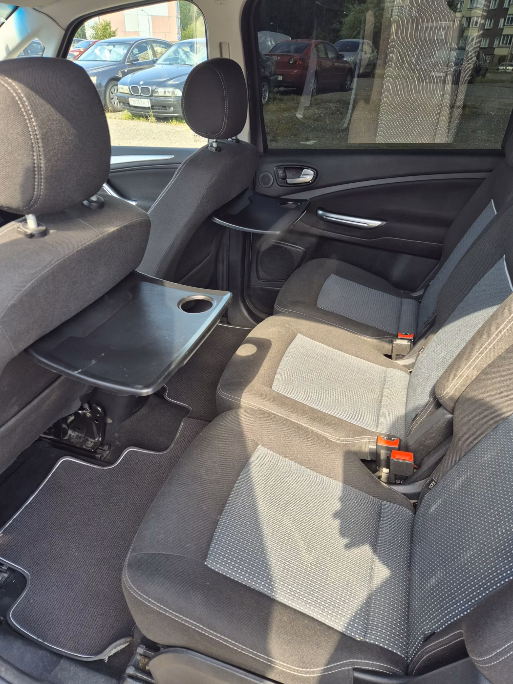 Ford Galaxy фото 5