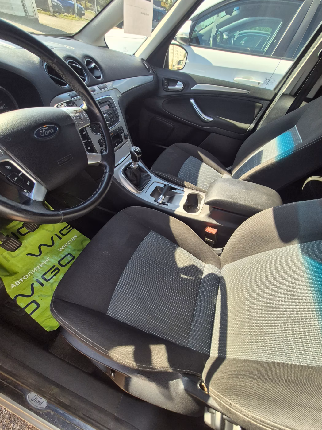Ford Galaxy фото 18