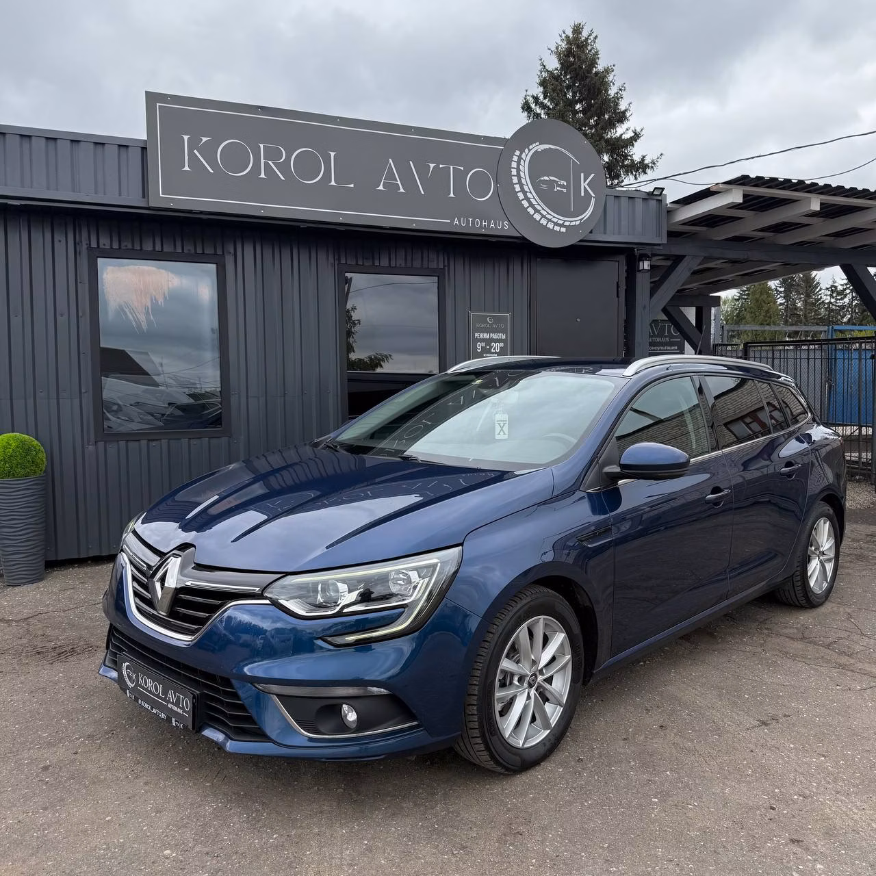 Renault Megane фото 2