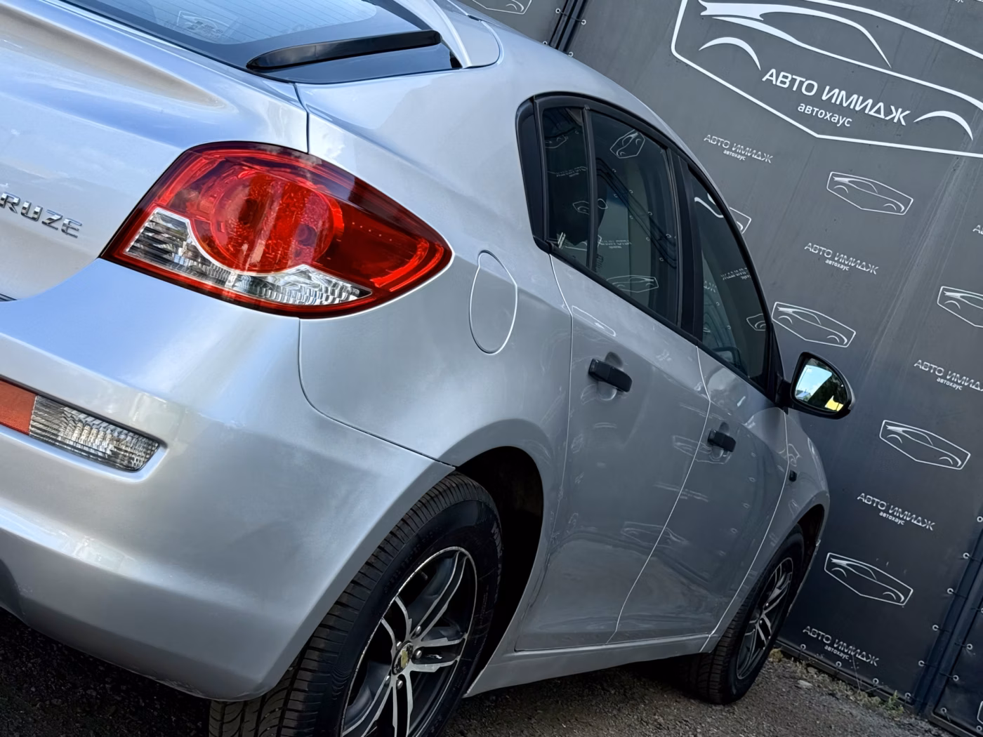 Chevrolet Cruze фото 12