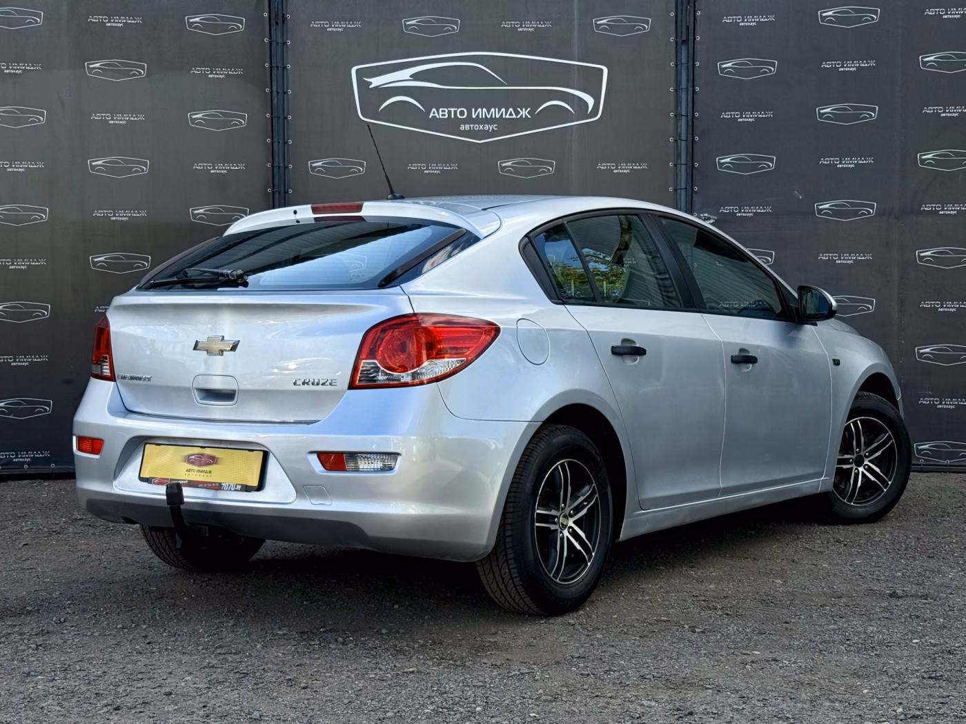 Chevrolet Cruze фото 2