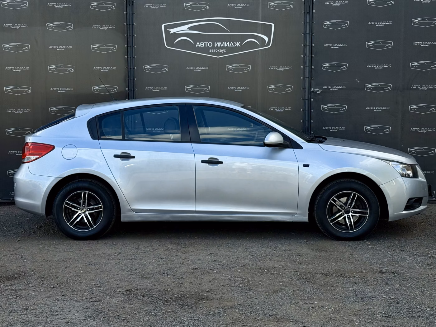 Chevrolet Cruze фото 8