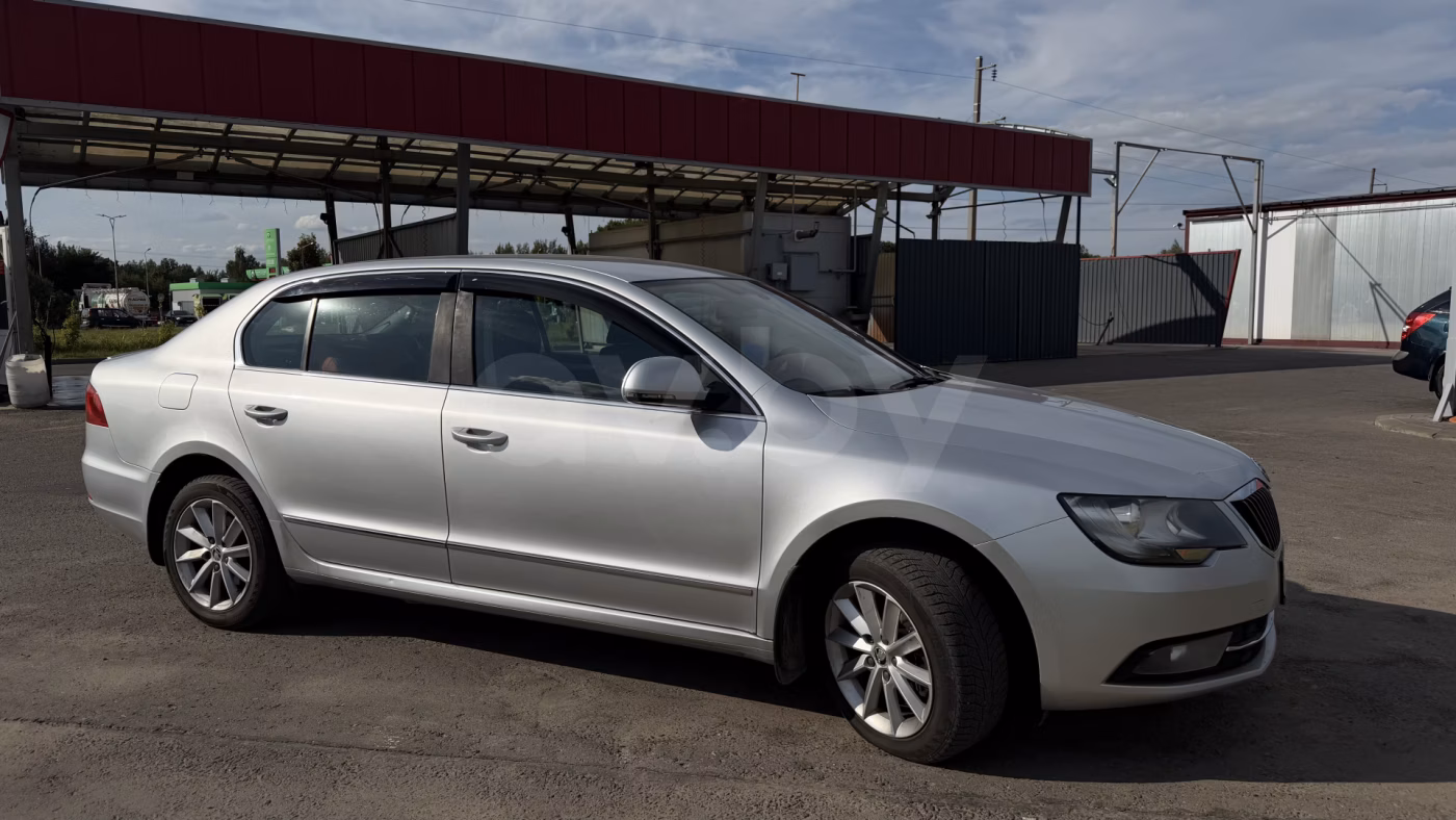 Skoda Superb фото 2