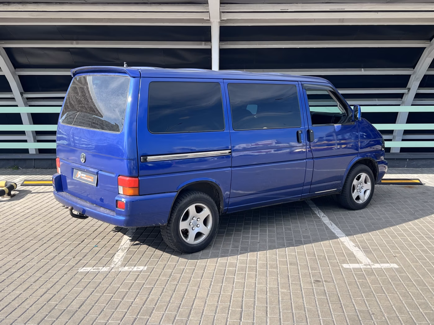 Volkswagen Caravelle фото 4