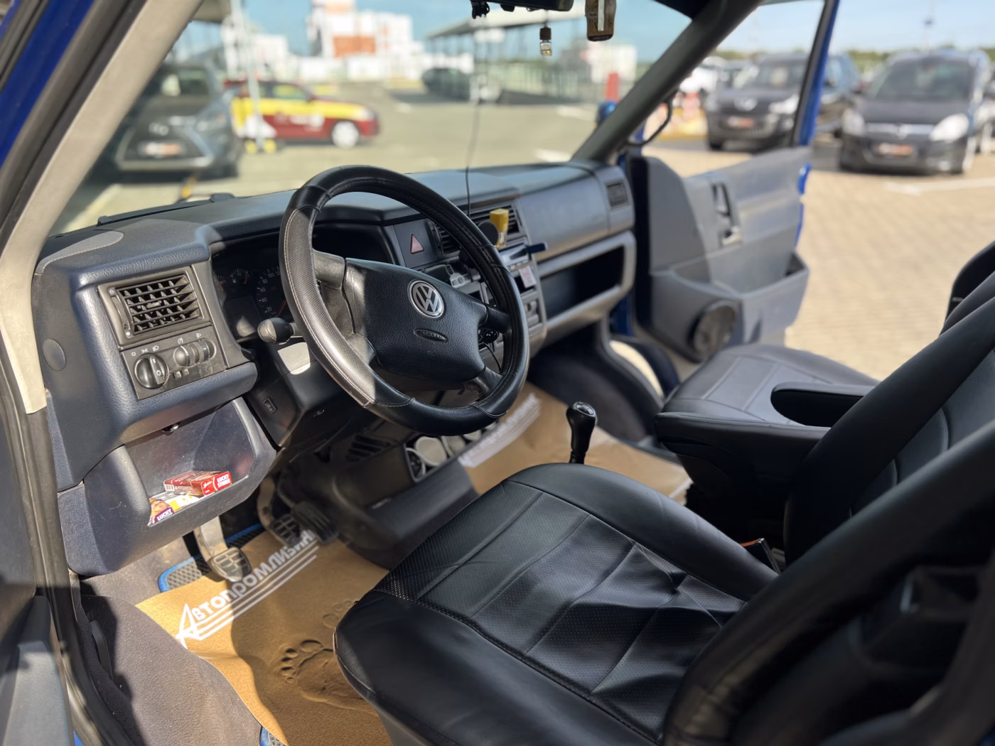Volkswagen Caravelle фото 7