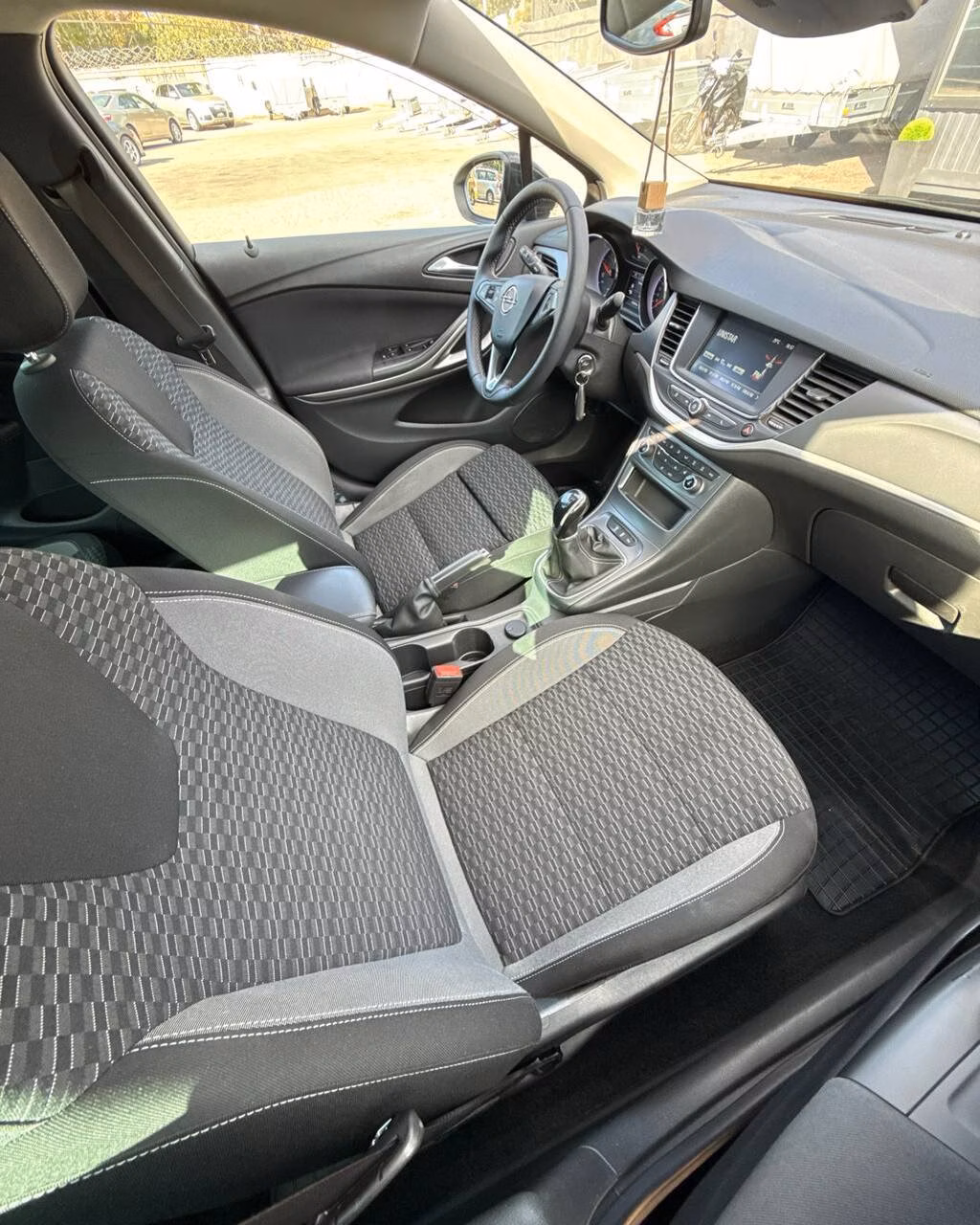 Opel Astra фото 12
