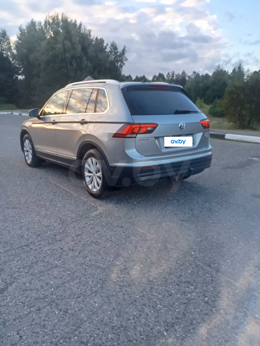 Volkswagen Tiguan фото 2