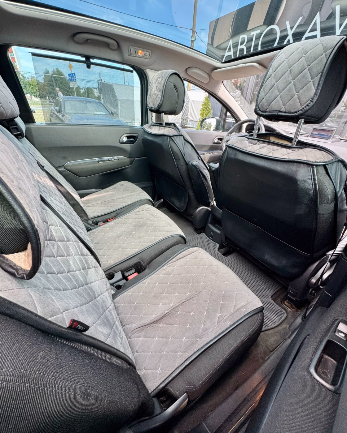 Peugeot 5008 фото 13