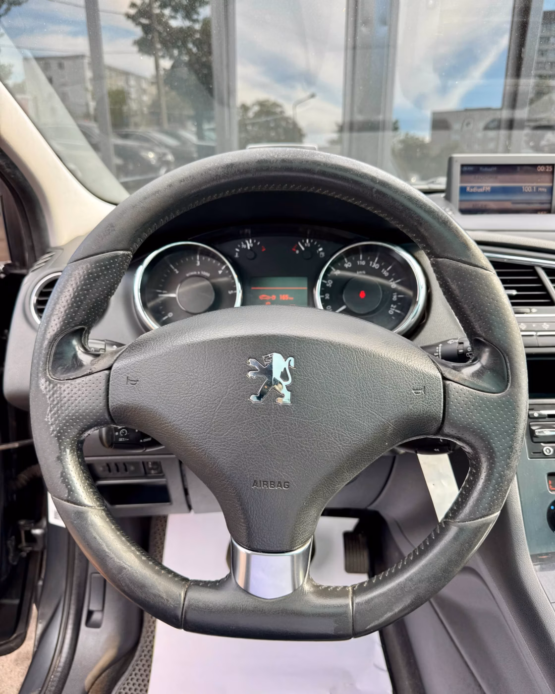 Peugeot 5008 фото 15