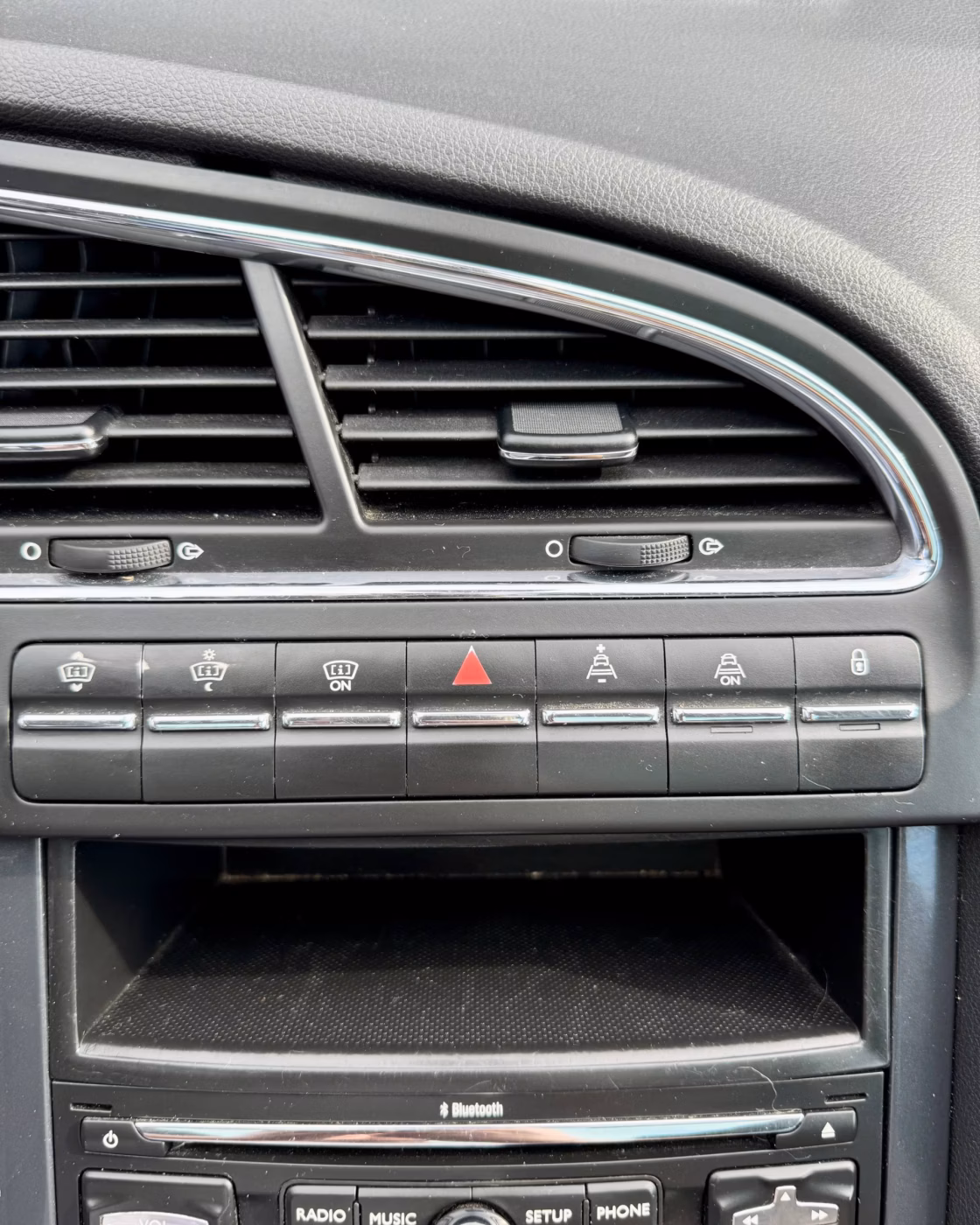 Peugeot 5008 фото 18