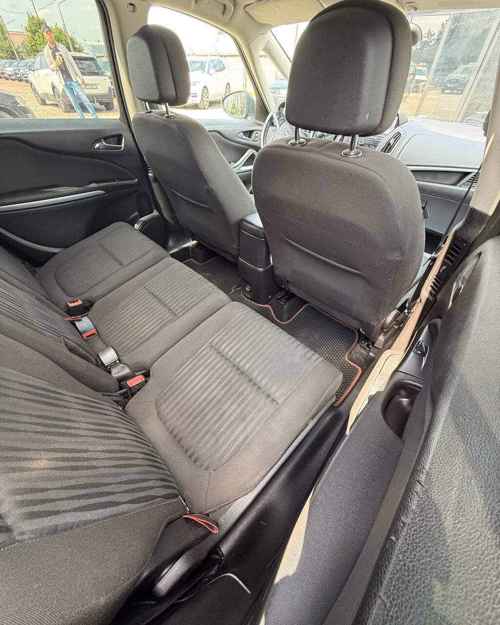 Opel Zafira фото 13