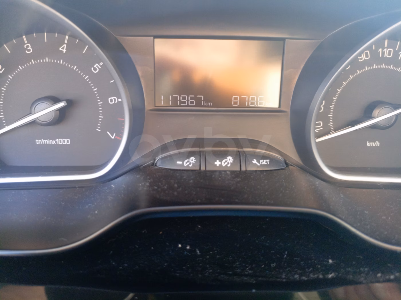Peugeot 208 фото 8