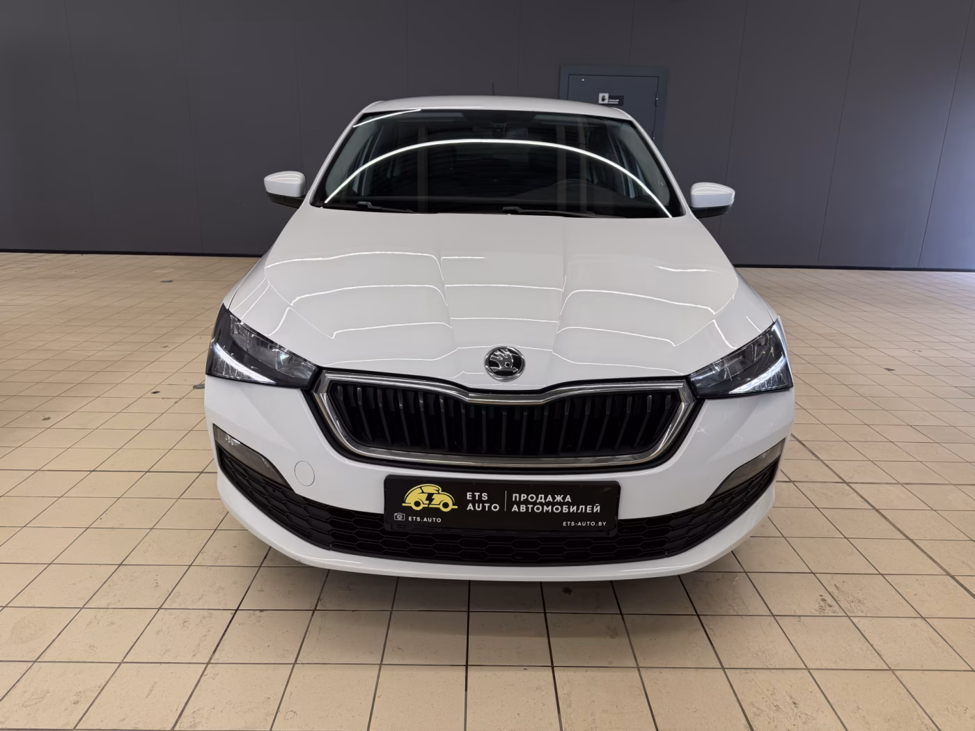 Skoda Rapid фото 2
