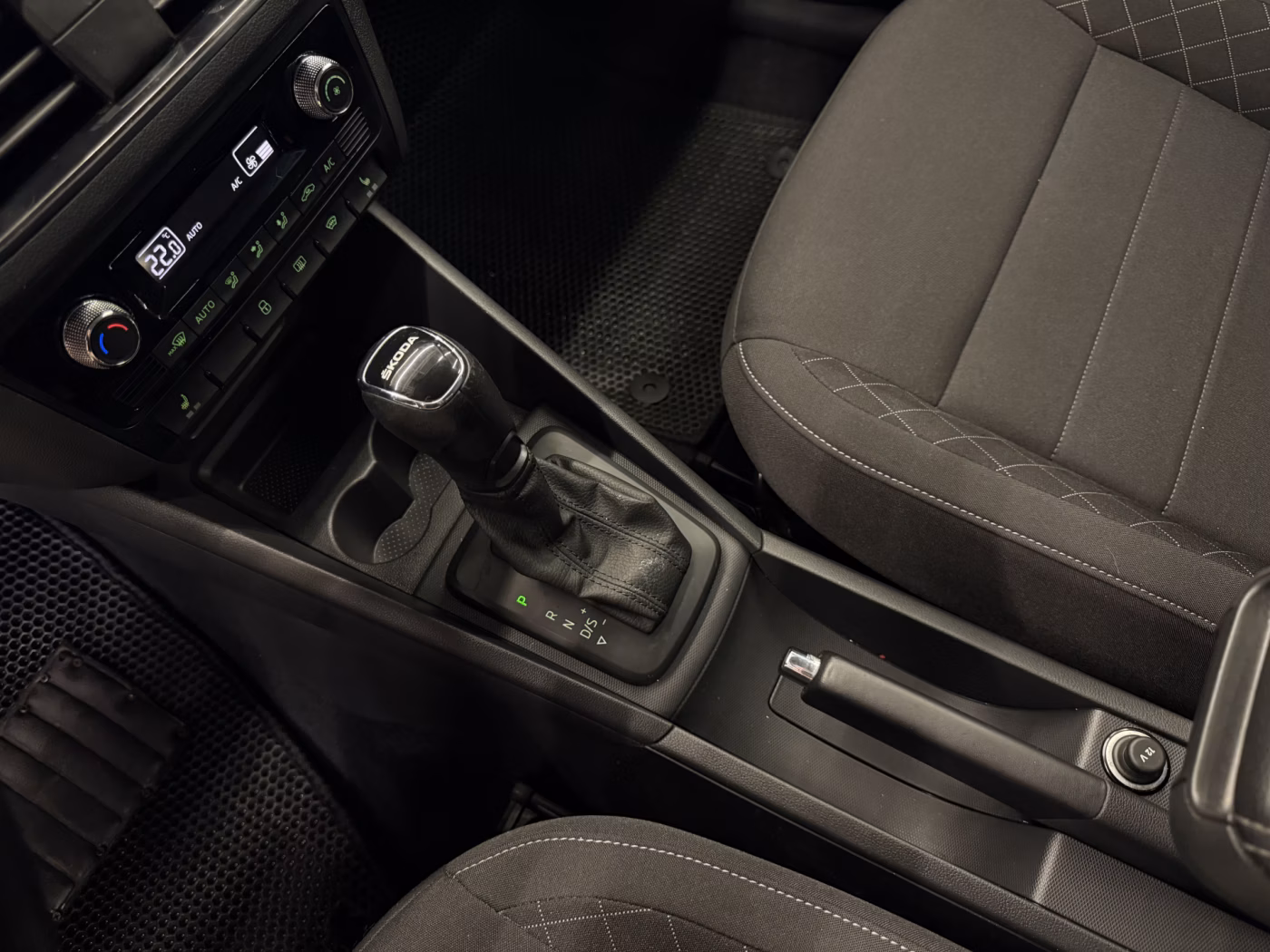Skoda Rapid фото 21