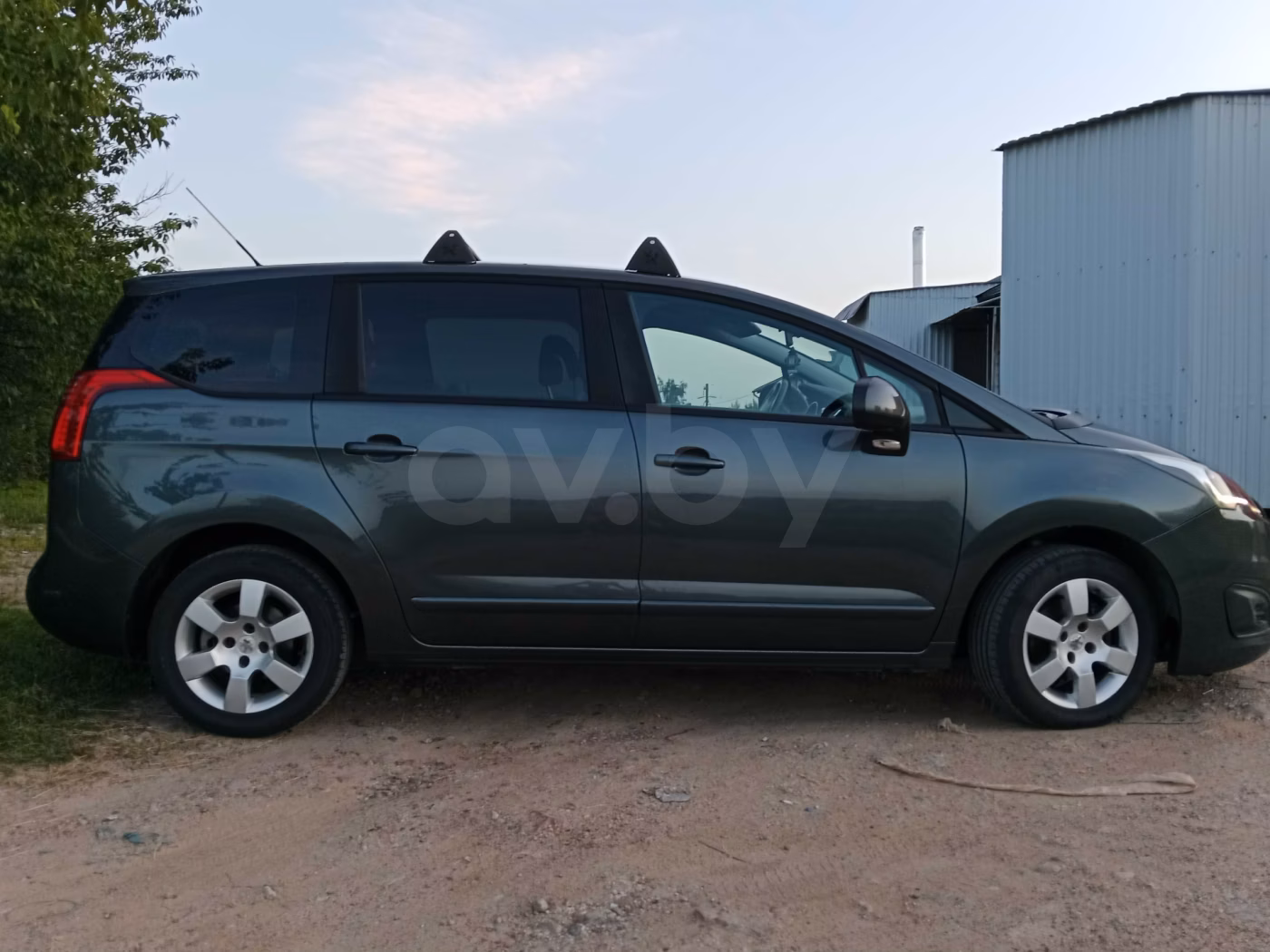 Peugeot 5008 фото 5
