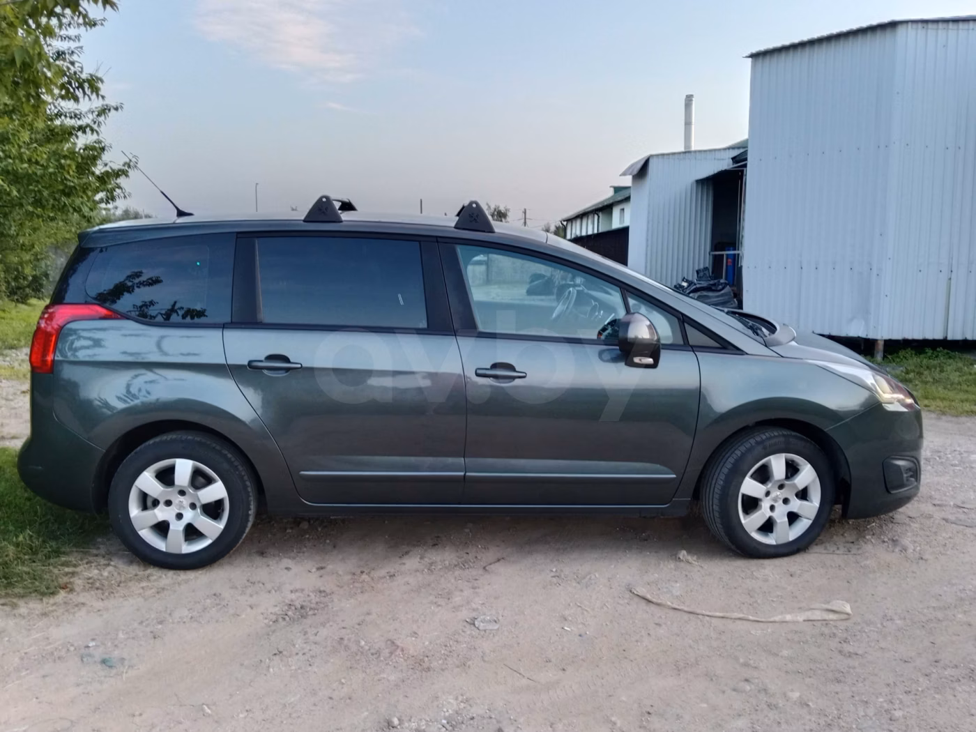 Peugeot 5008 фото 6