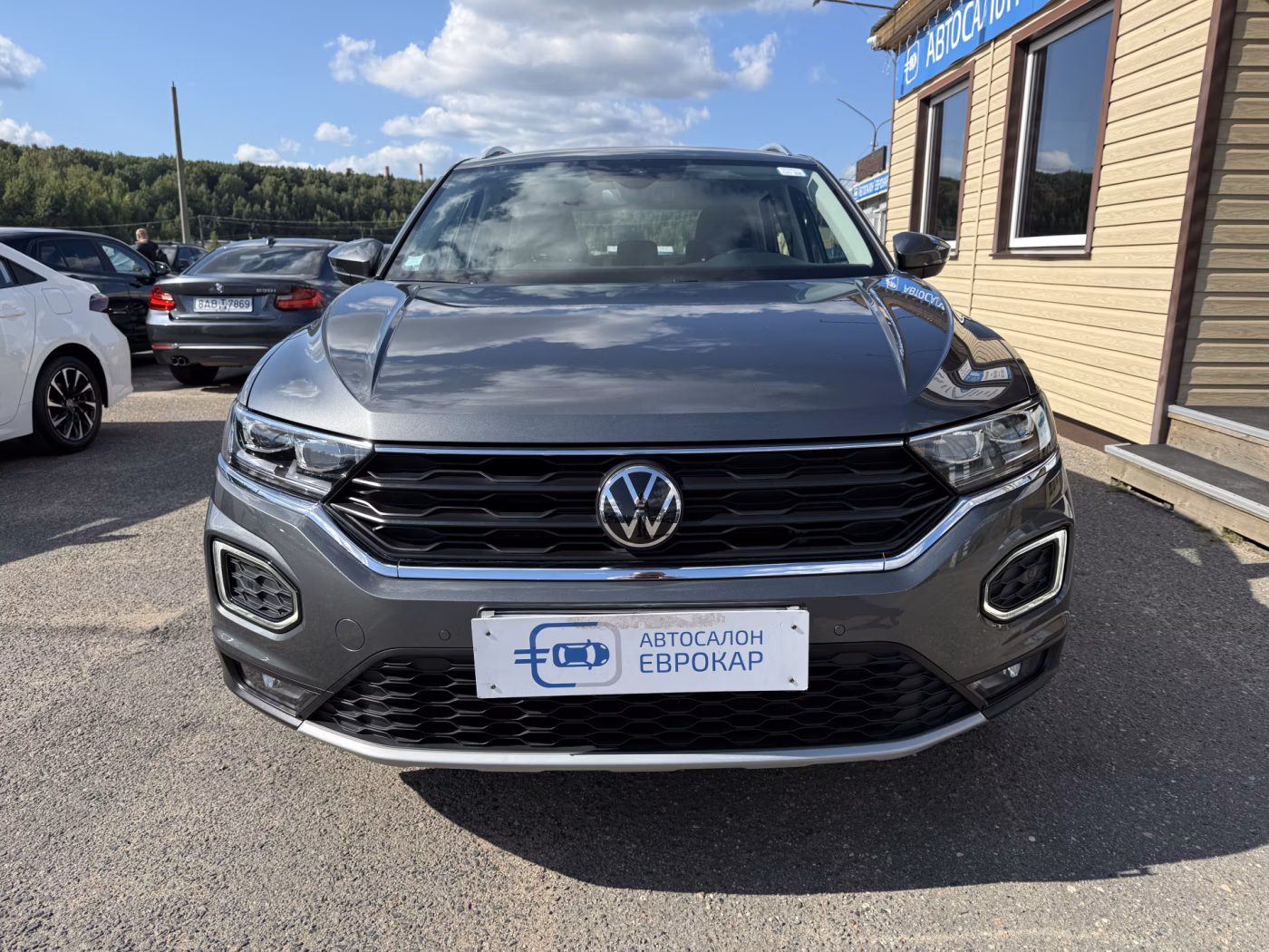 Volkswagen T-Roc фото 3