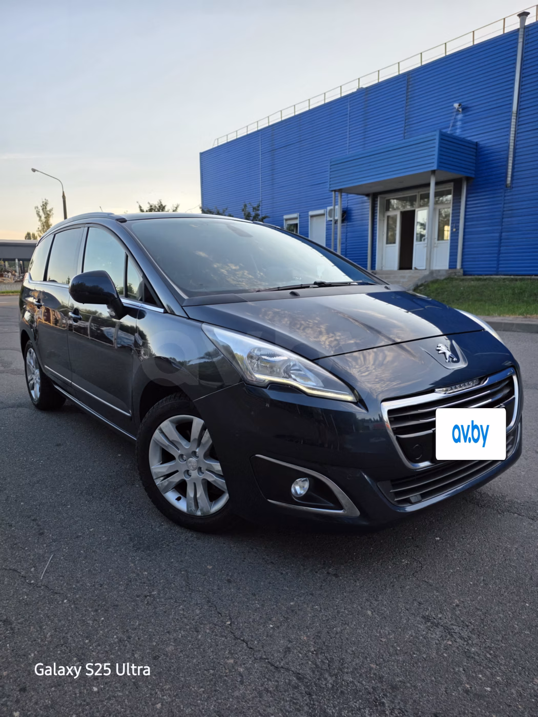 Peugeot 5008