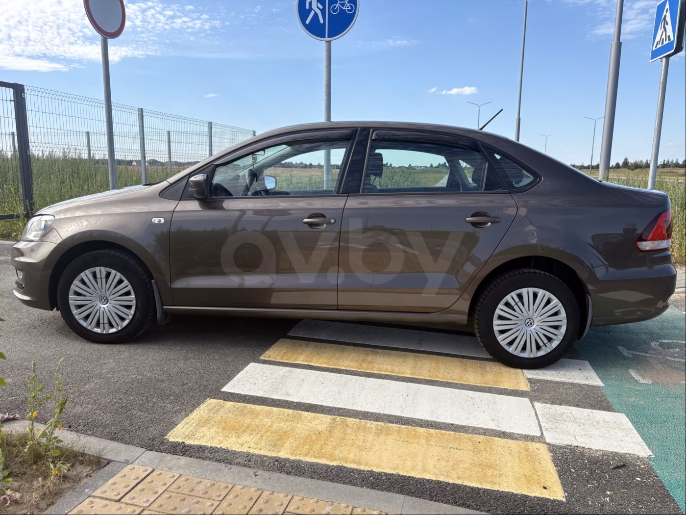Volkswagen Polo Sedan
