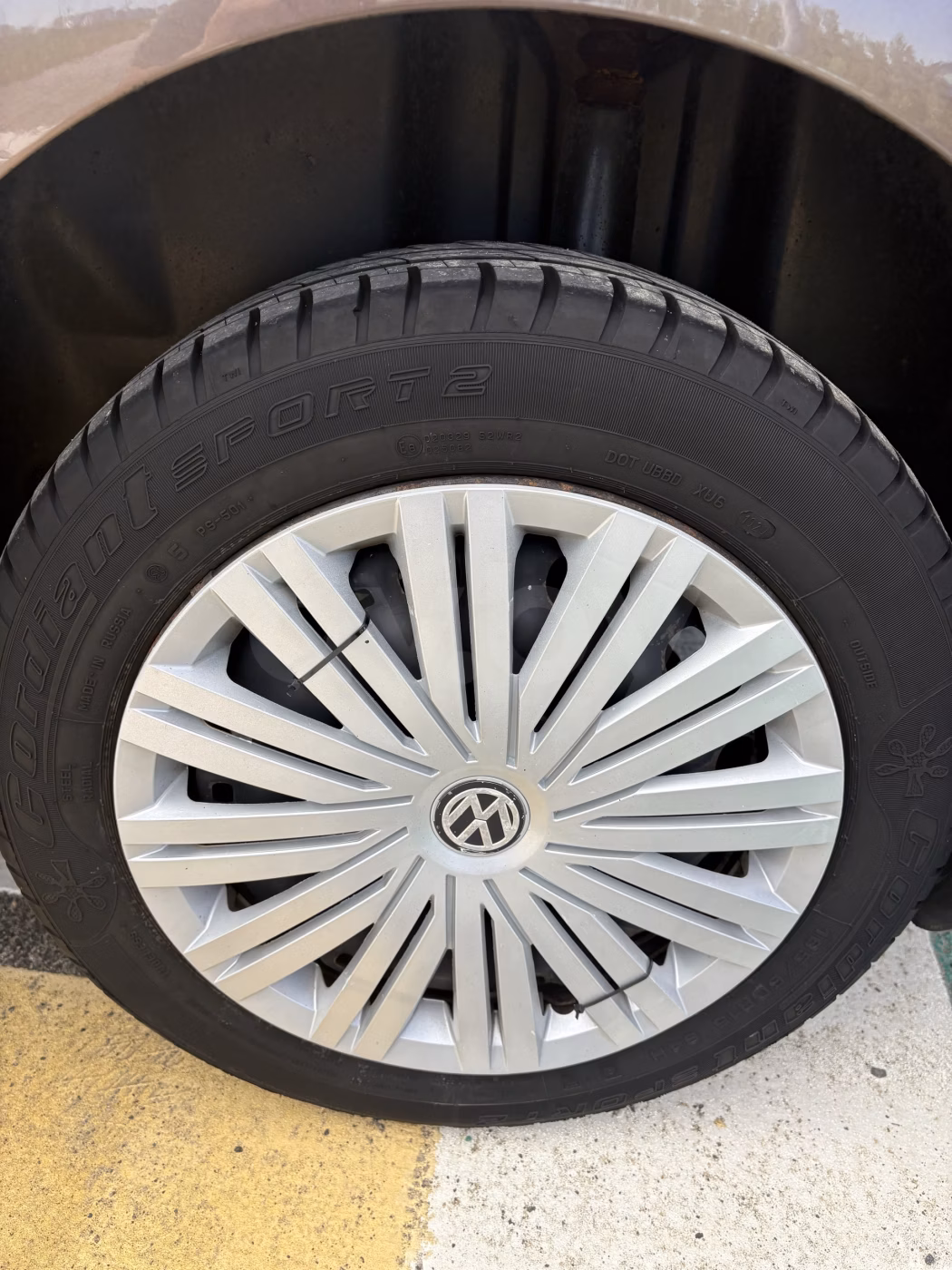 Volkswagen Polo Sedan фото 9