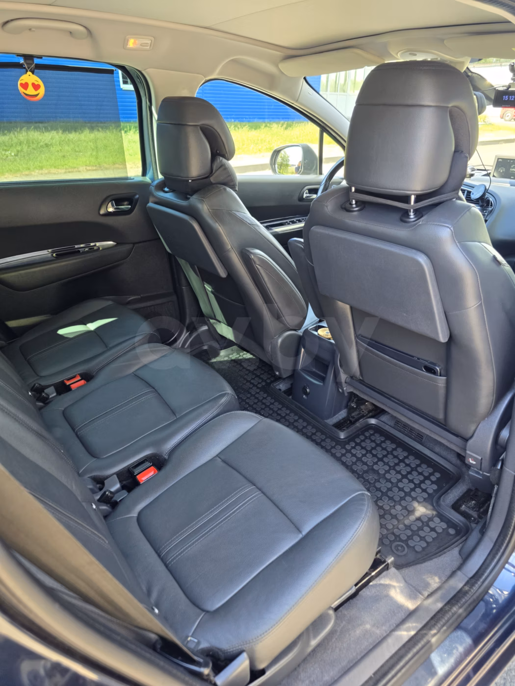 Peugeot 5008 фото 11
