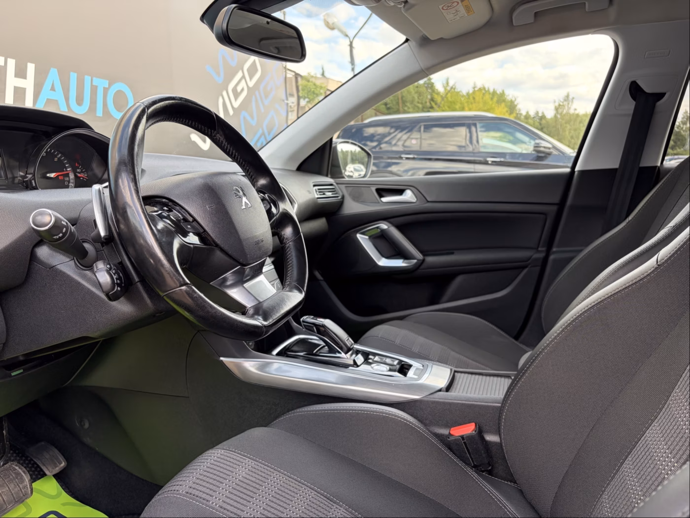 Peugeot 308 фото 7