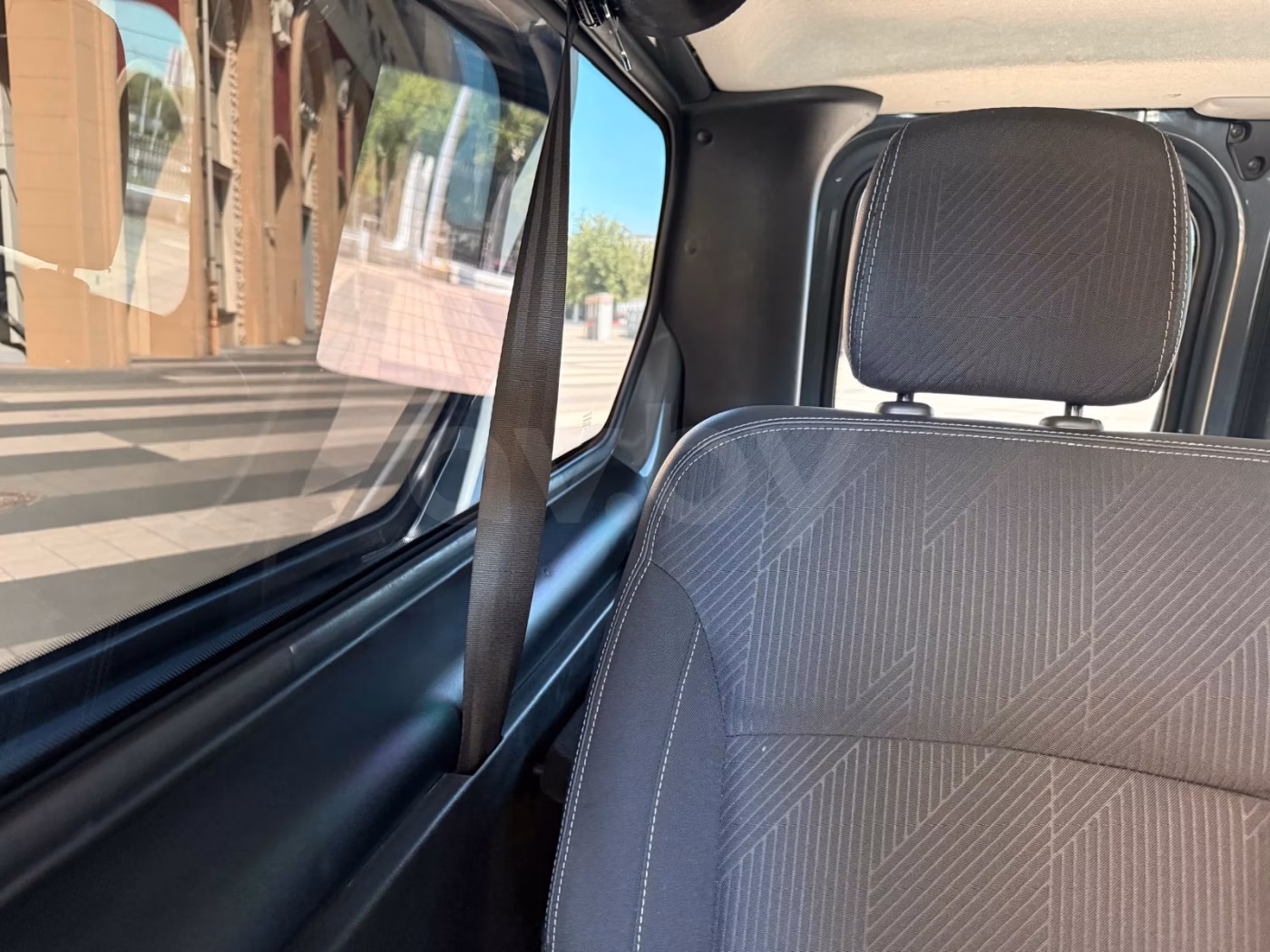 Renault Trafic фото 16