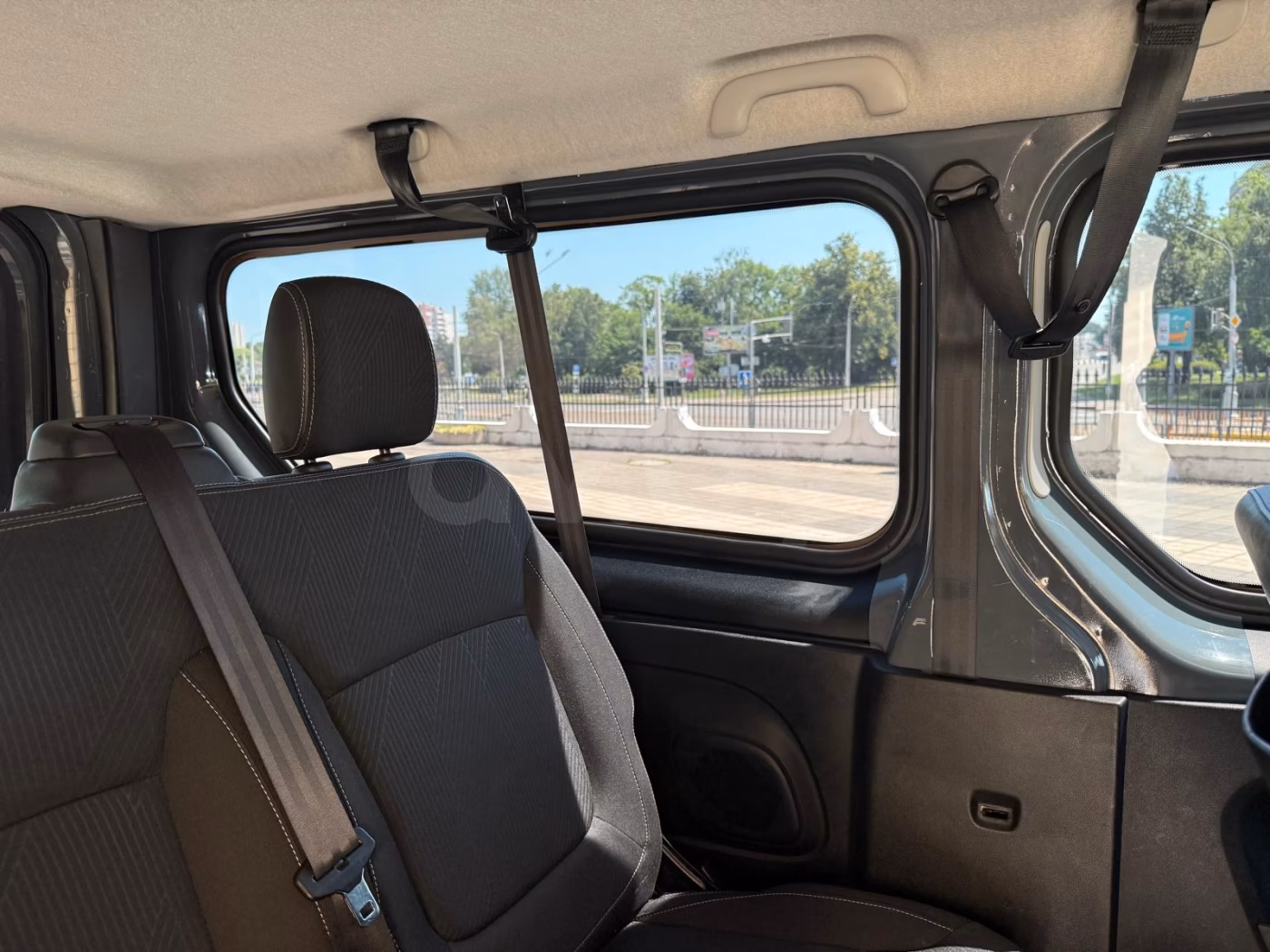 Renault Trafic фото 13