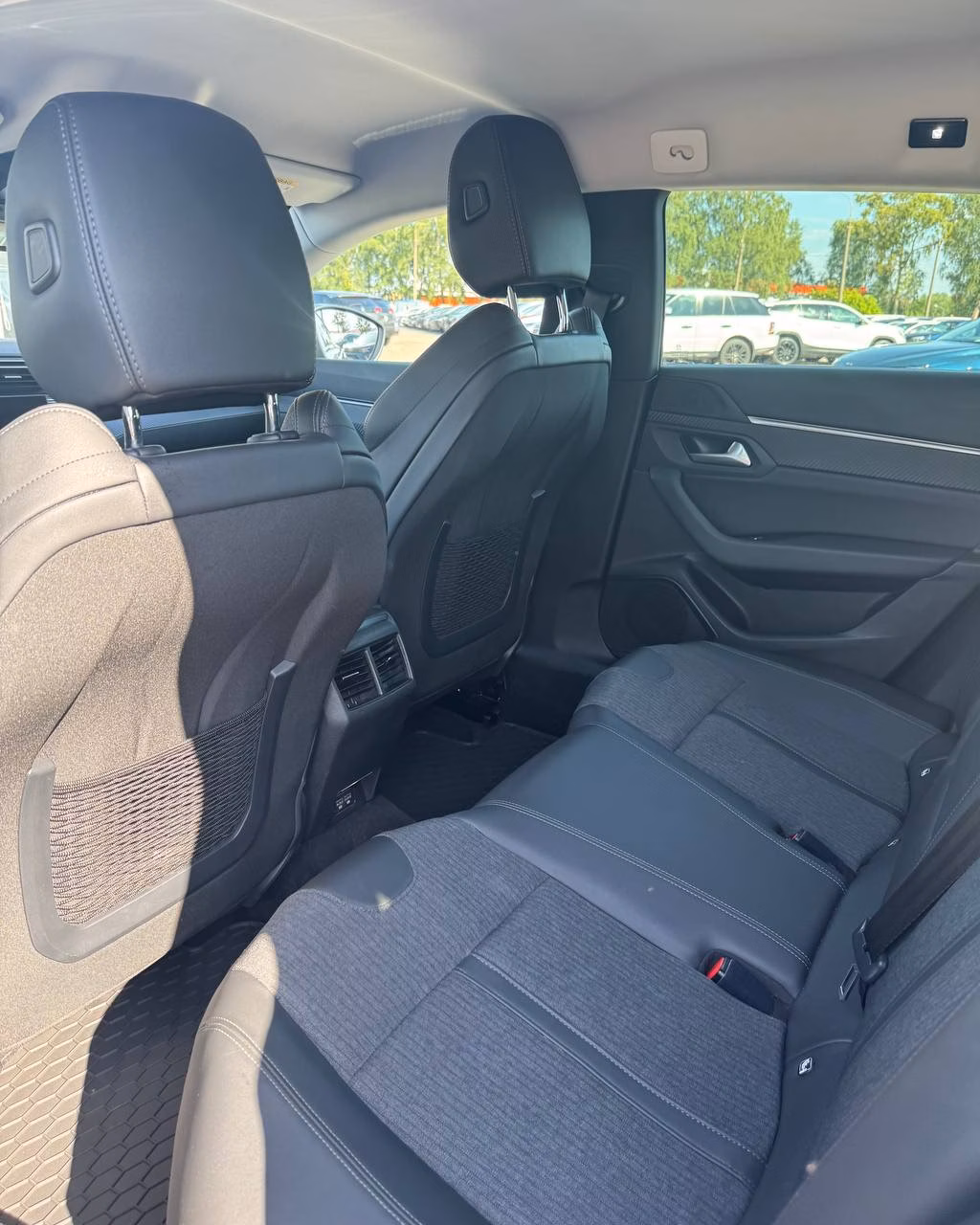 Peugeot 508 фото 11