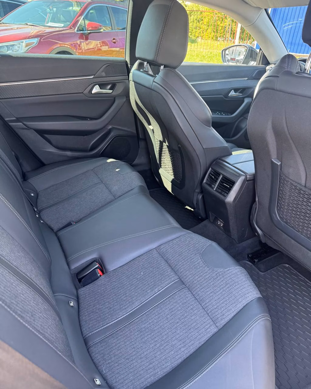 Peugeot 508 фото 13