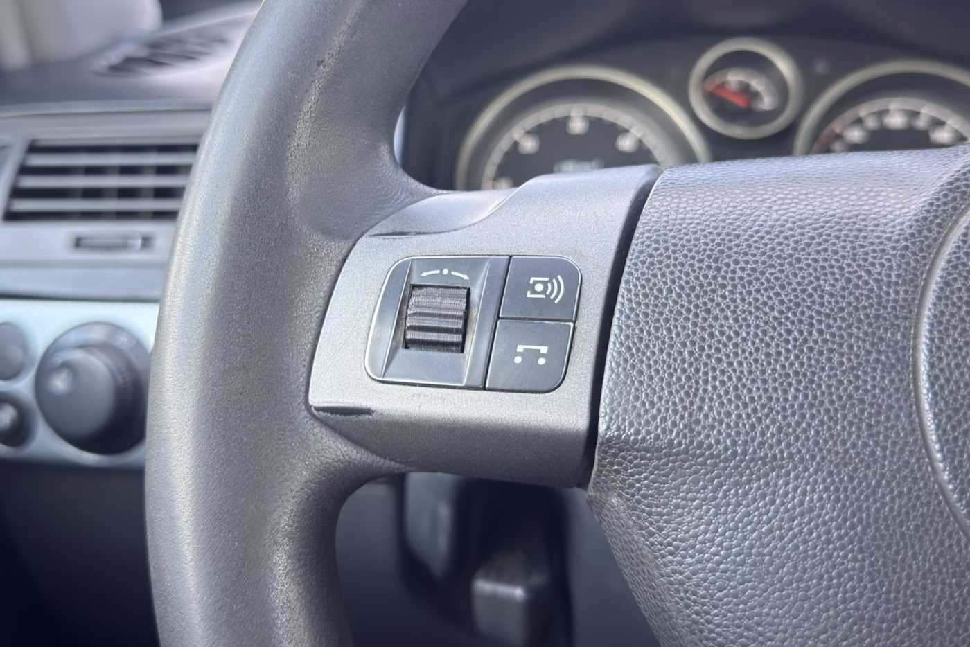 Opel Astra фото 17