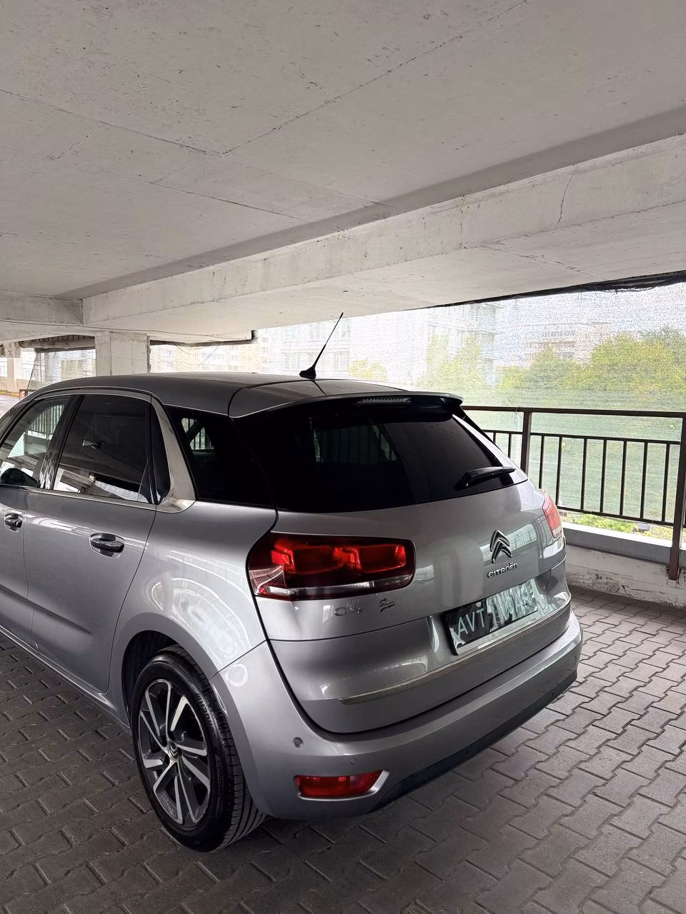 Citroen C4 Picasso фото 5