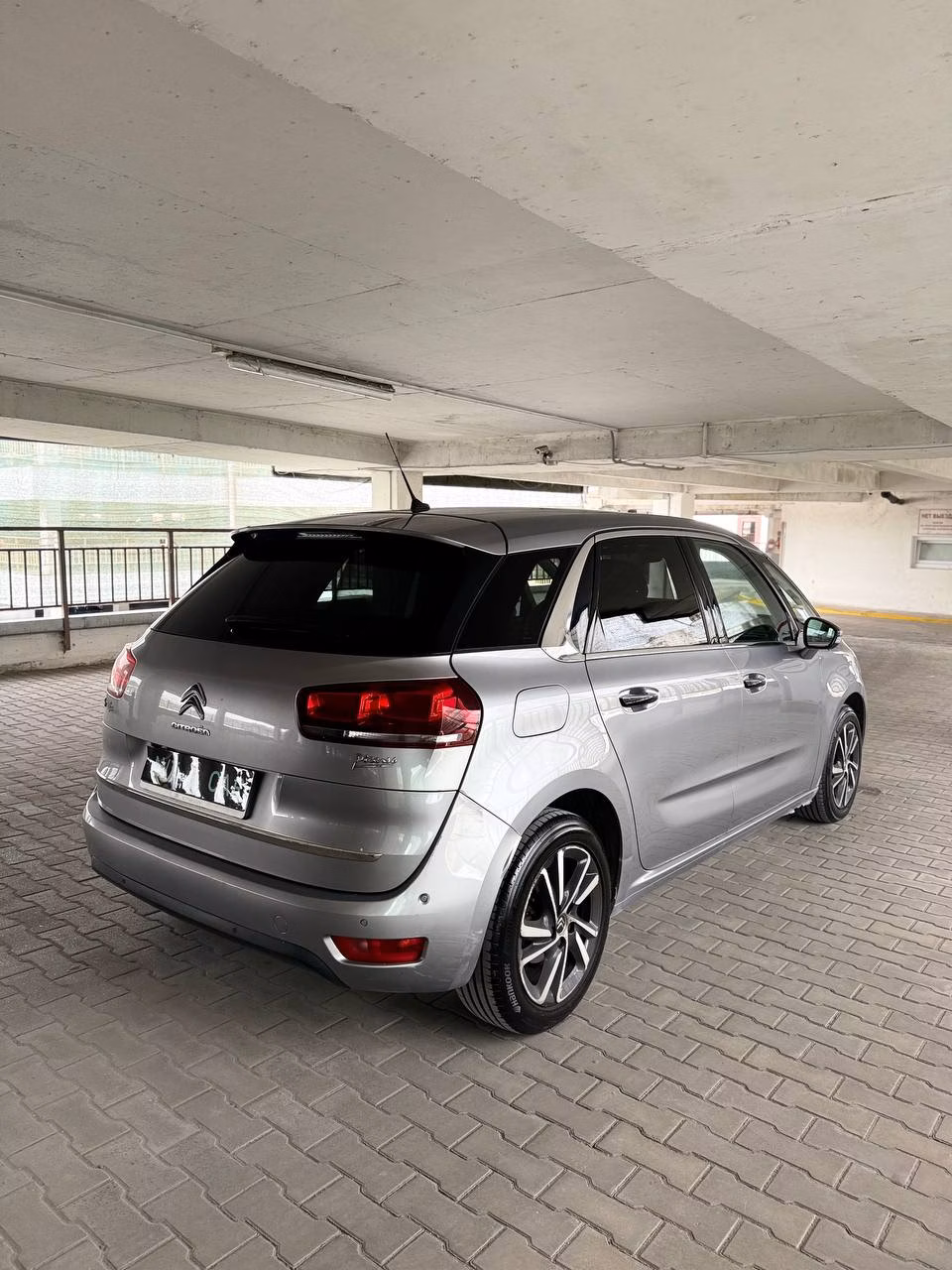 Citroen C4 Picasso фото 8