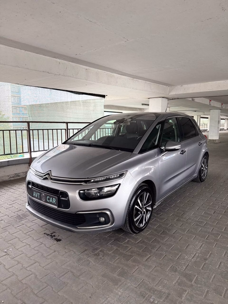 Citroen C4 Picasso фото 2