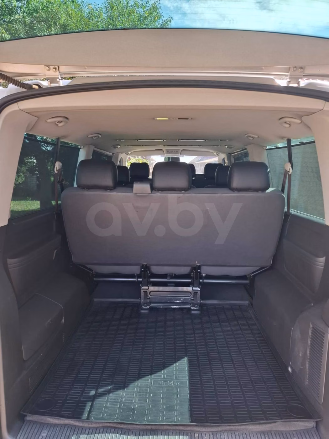 Volkswagen Caravelle фото 15