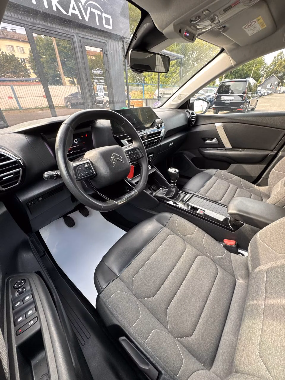 Citroen C4 фото 9