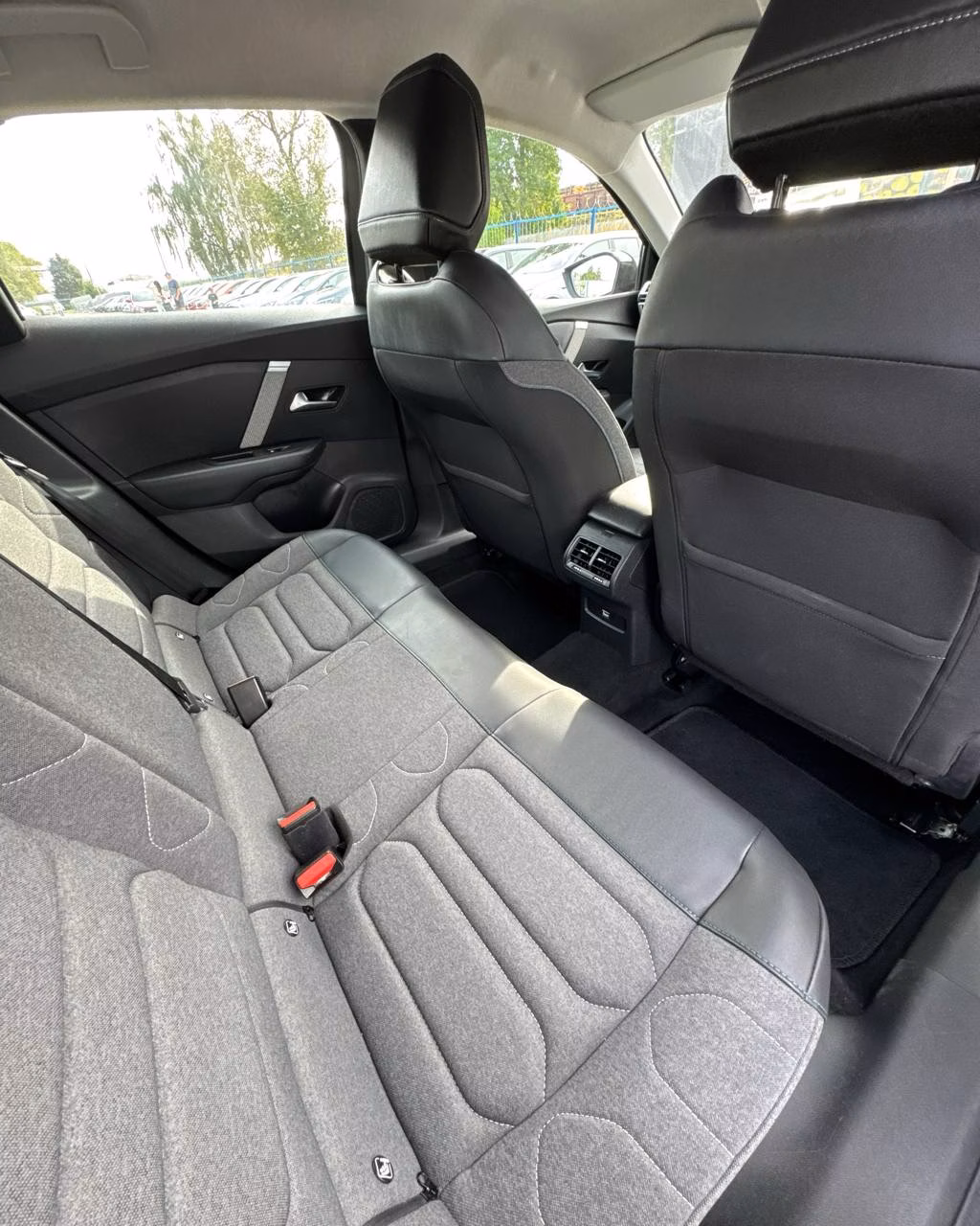 Citroen C4 фото 11