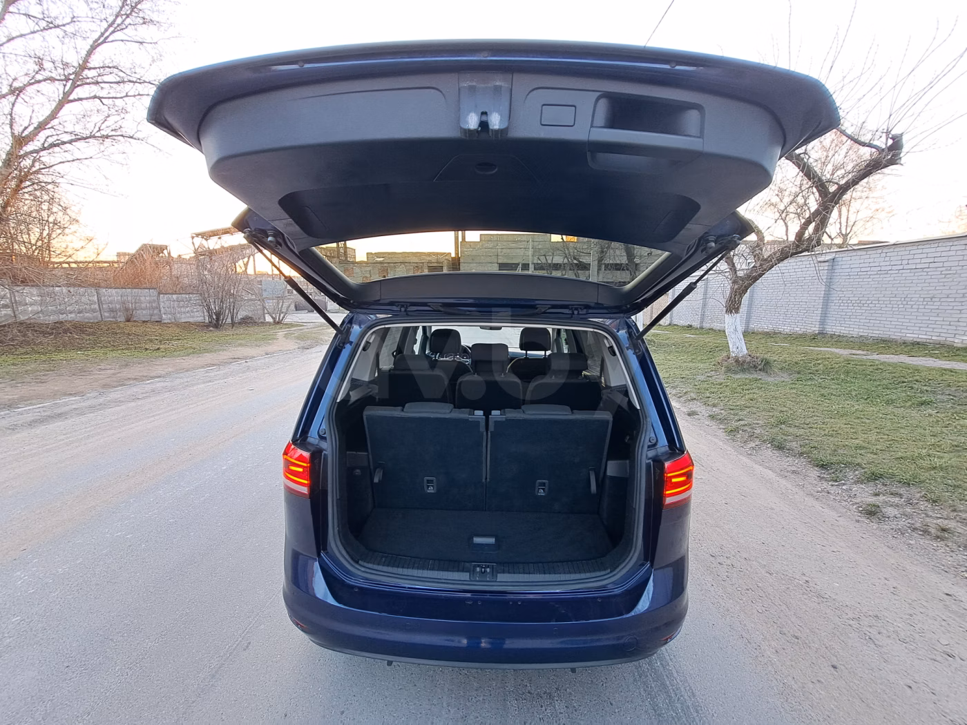 Volkswagen Touran фото 11