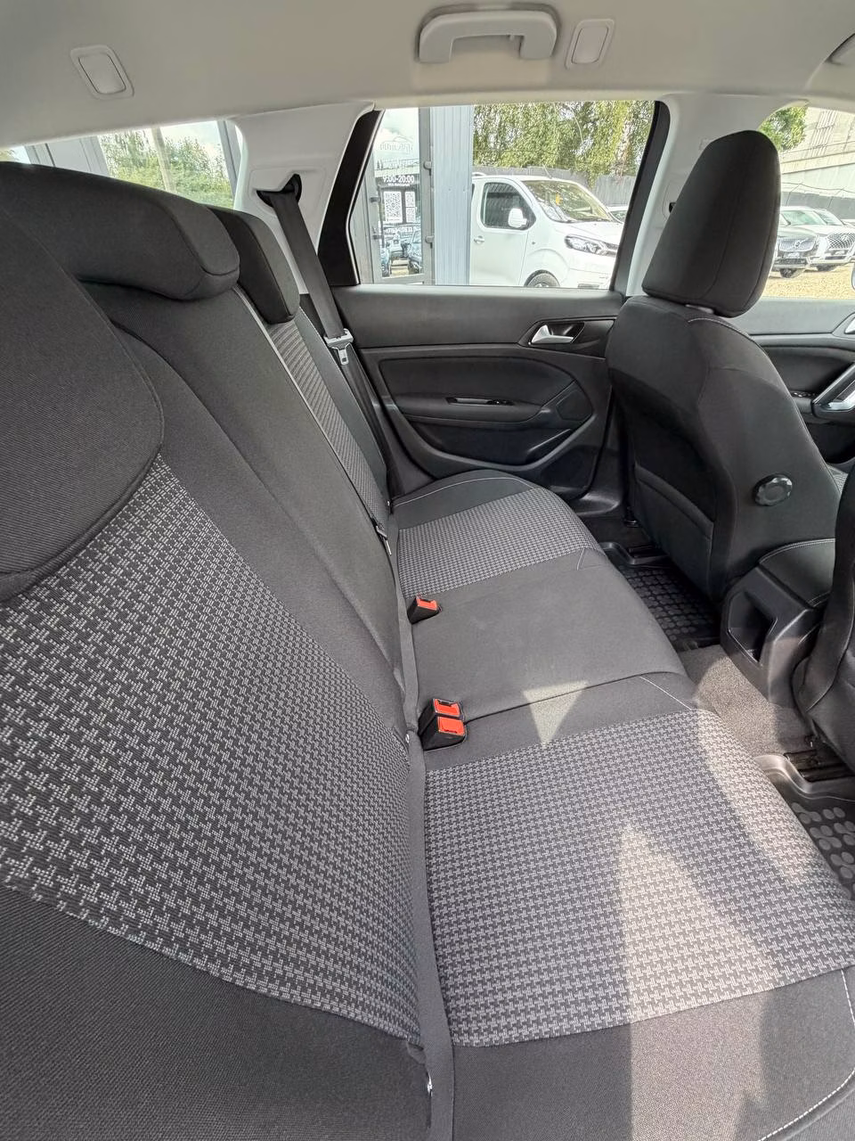 Peugeot 308 фото 12