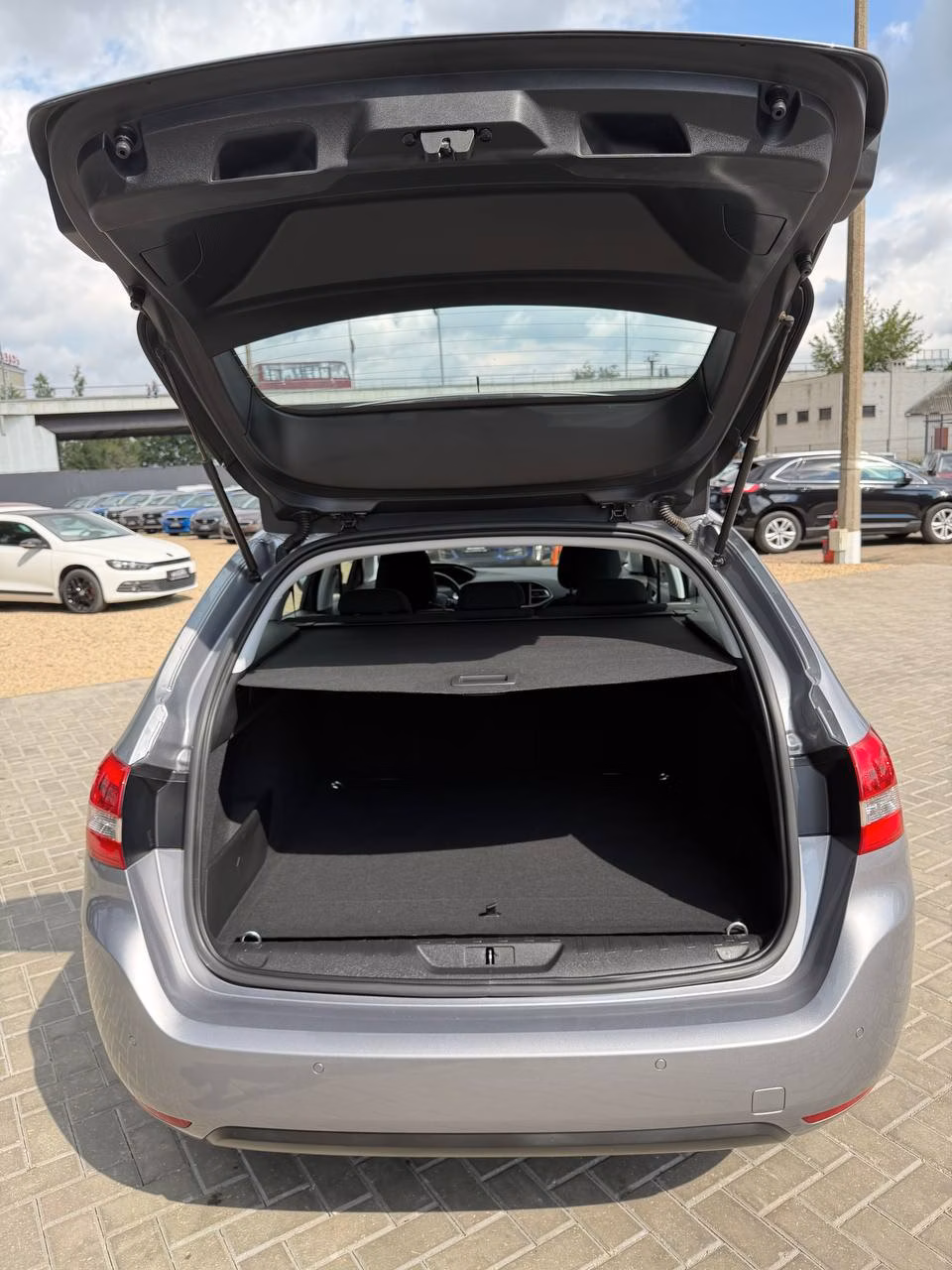 Peugeot 308 фото 15