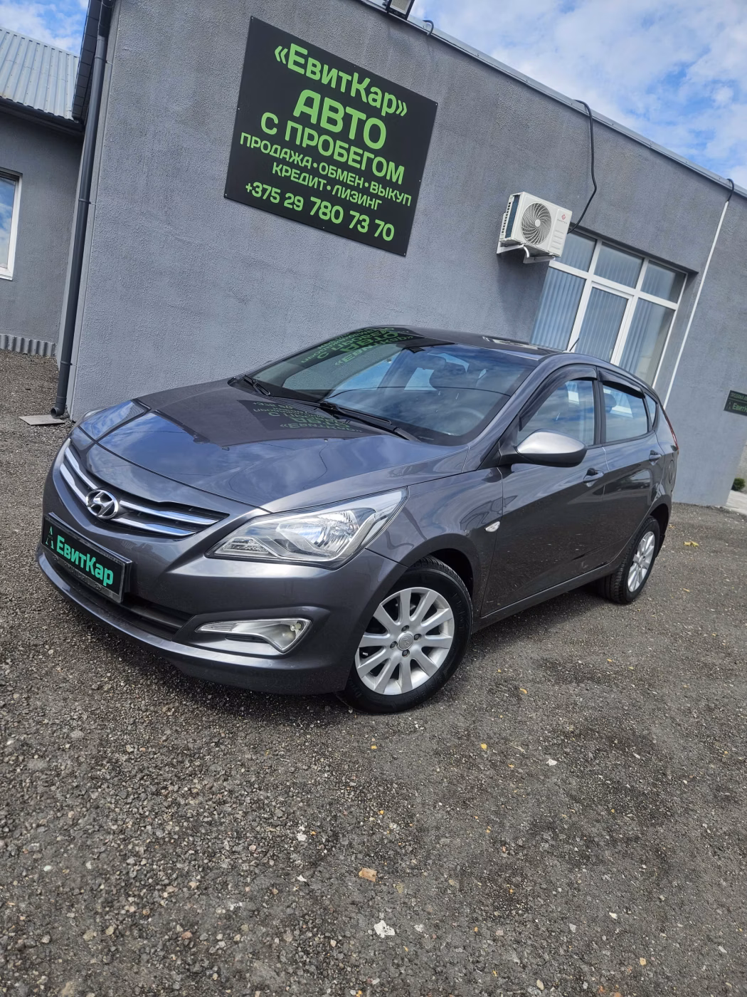 Hyundai Solaris фото 2