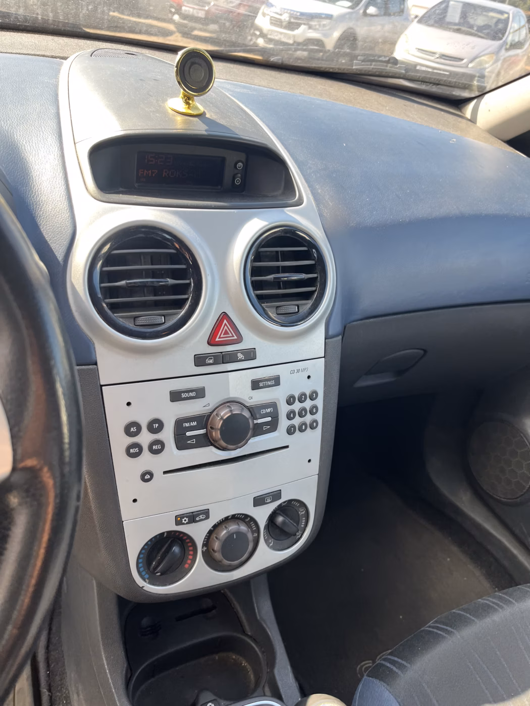 Opel Corsa фото 11