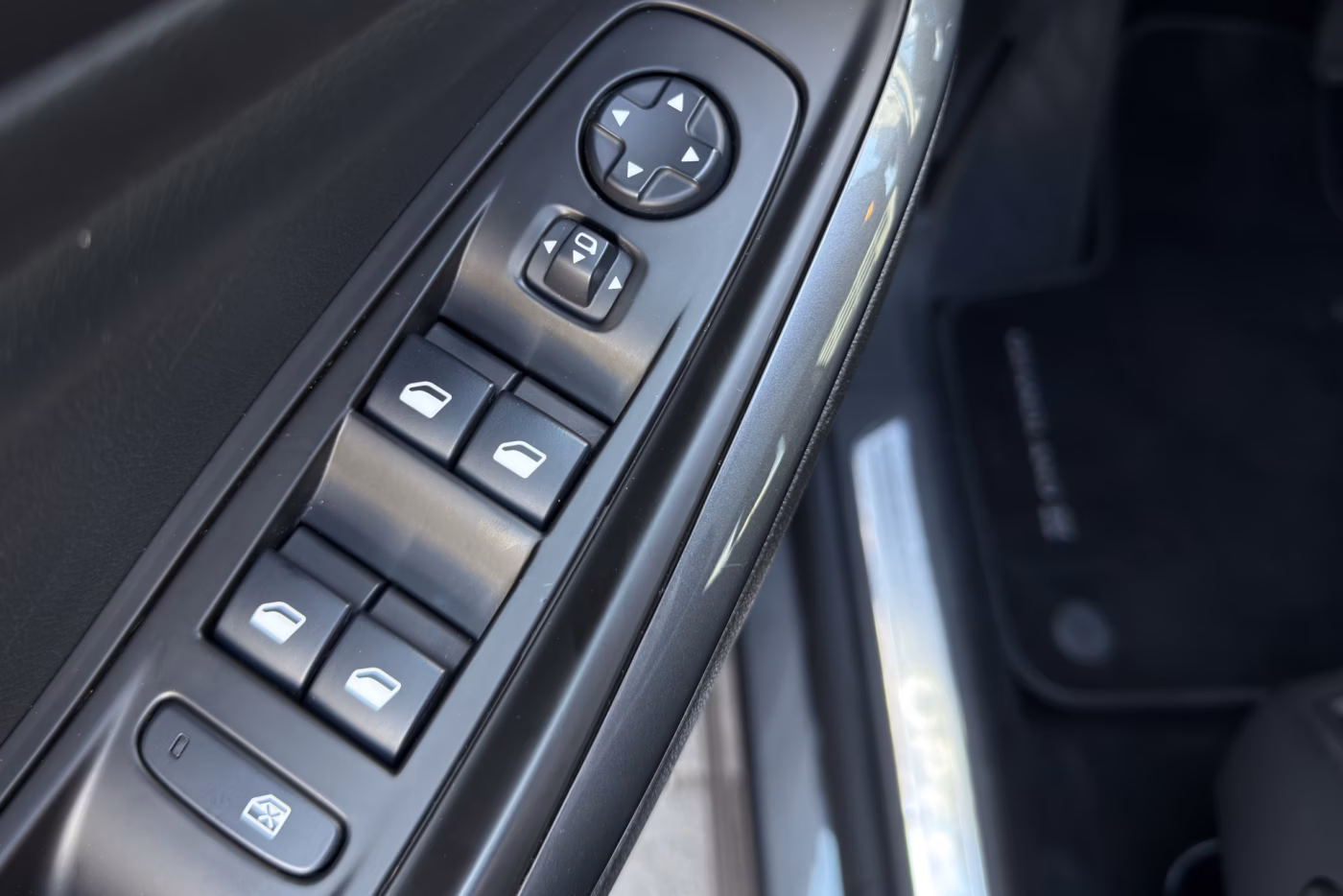 Opel Grandland X фото 23