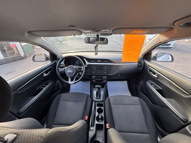 Kia Rio фото 9
