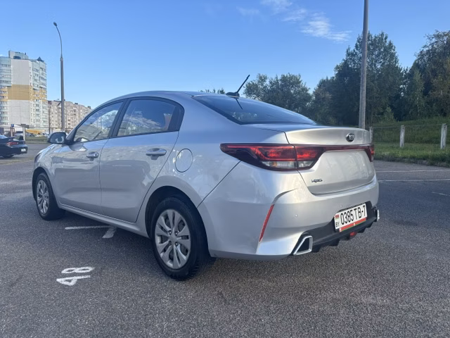 Kia Rio фото 4