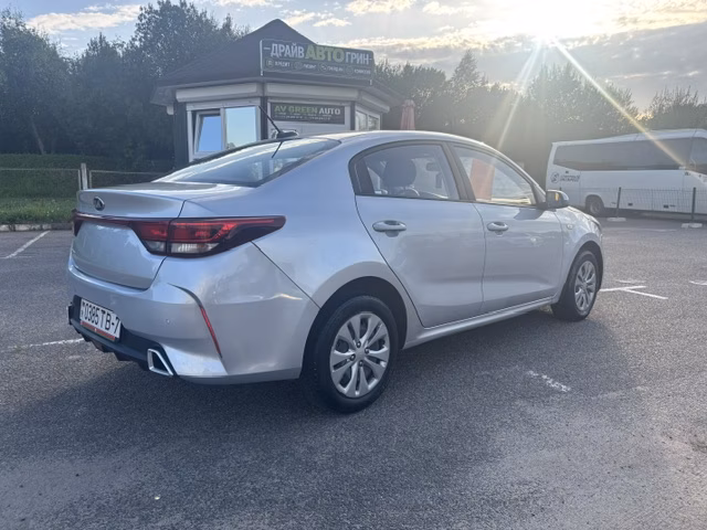 Kia Rio фото 6