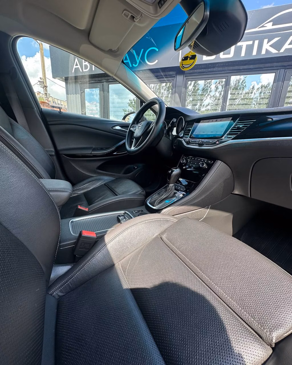 Opel Astra фото 10