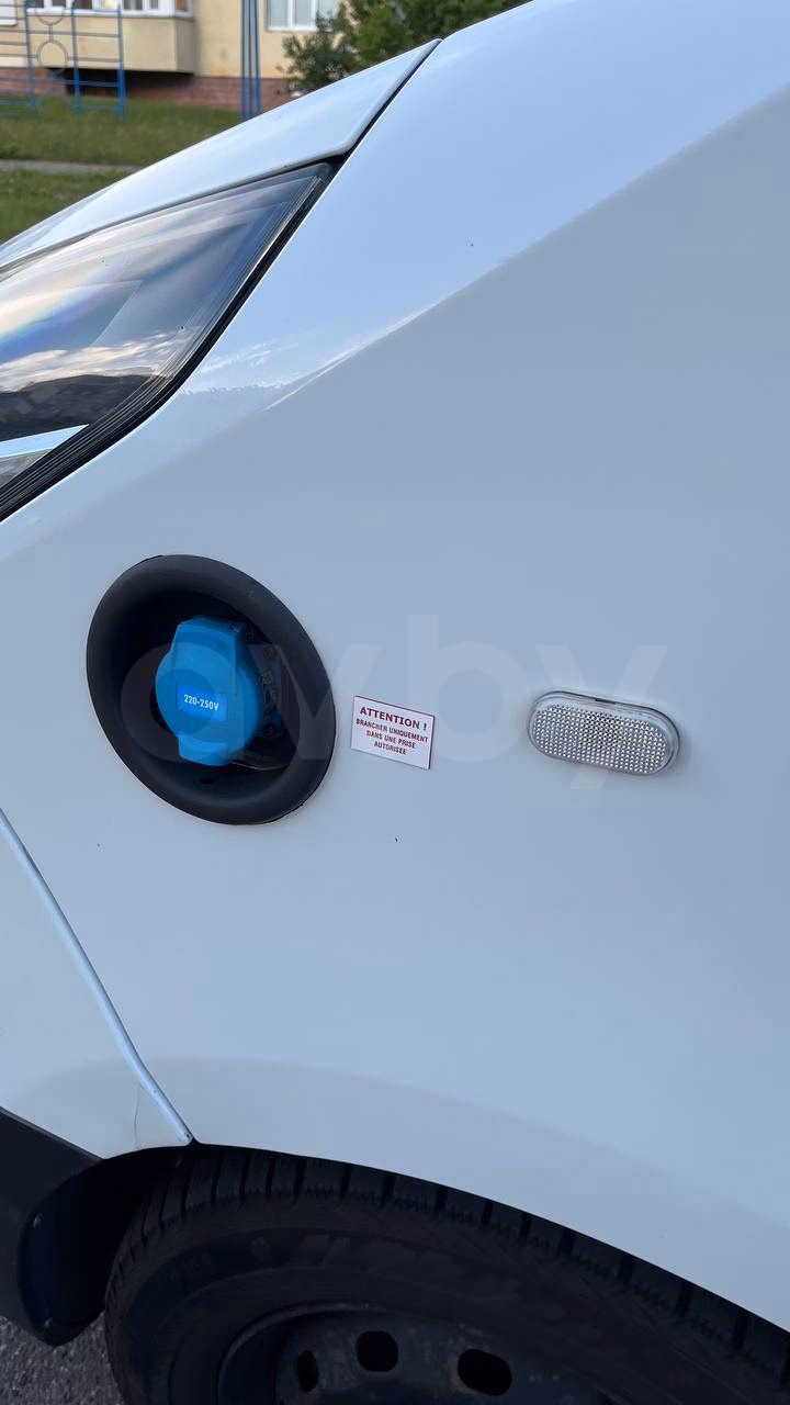 Renault Trafic фото 11